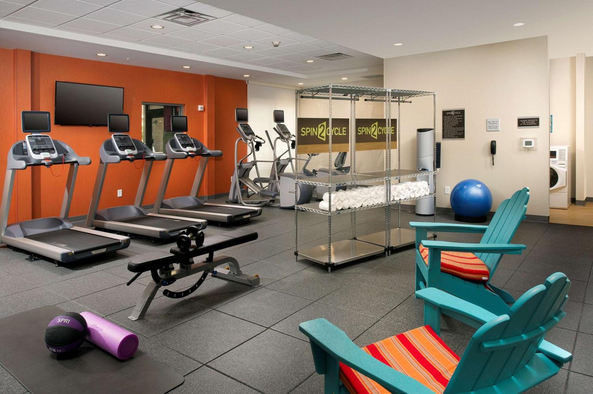 Hampton Inn Louisville East Hurstbourne Екстериор снимка
